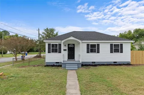 2910 Woodrow St, Portsmouth, VA 23707