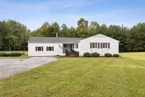 4952 Chestnut Fork Rd, Gloucester, VA 23061 photo 2