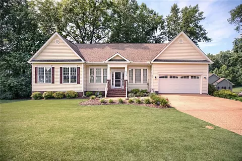 6323 Janice Ct, Gloucester, VA 23061 photo 3