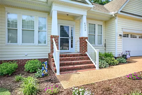6323 Janice Ct, Gloucester, VA 23061 photo 2