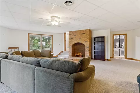 Living - 8038 Boxwood Ln, Gloucester, VA 23061 photo 3 of 3