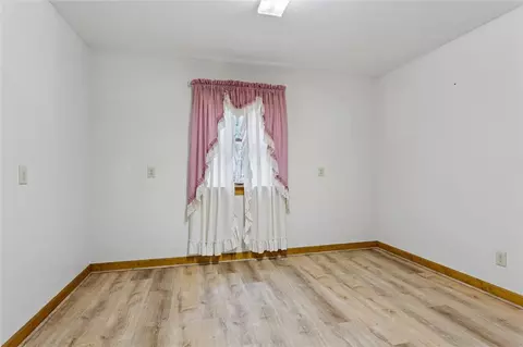 Bedroom - 8038 Boxwood Ln, Gloucester, VA 23061 photo 5 of 7