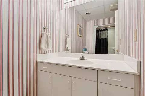 Bath - 8038 Boxwood Ln, Gloucester, VA 23061 photo 4 of 6