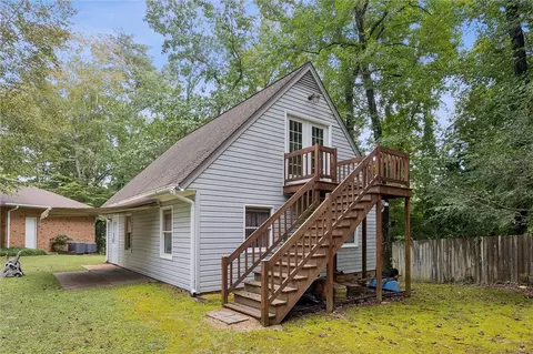 Exterior - 8038 Boxwood Ln, Gloucester, VA 23061 photo 7 of 9