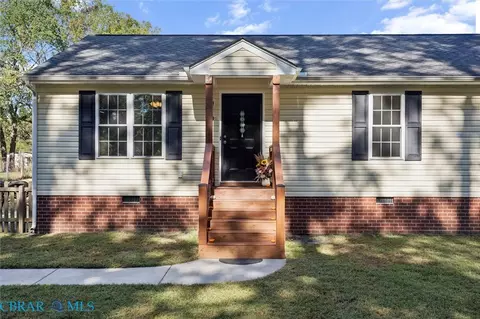 17240 Wedgewood Dr, Lanexa, VA 23089