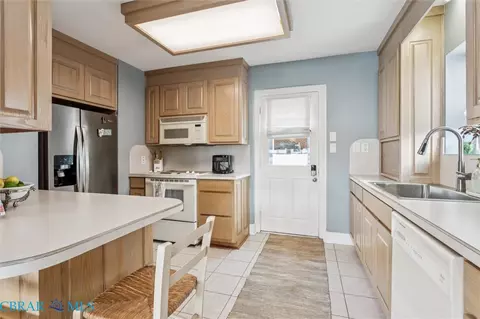 7589 Spencer Rd, Gloucester Point, VA 23062 photo 34