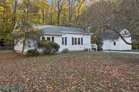 3737 Seawells Dr, Hayes, VA 23072