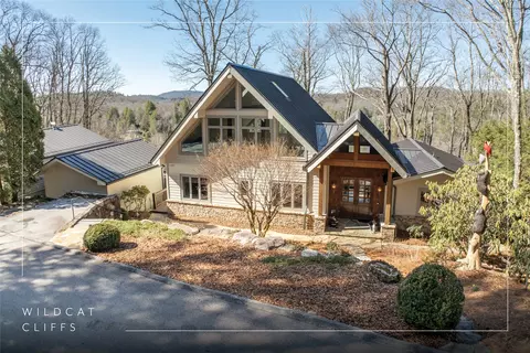127 Rhododendron Dr, Highlands, NC 28741