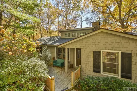 93 Rolling Woods Dr, Highlands, NC 28741