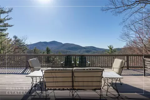 1256 Twin Lakes Dr, Cashiers, NC 28717