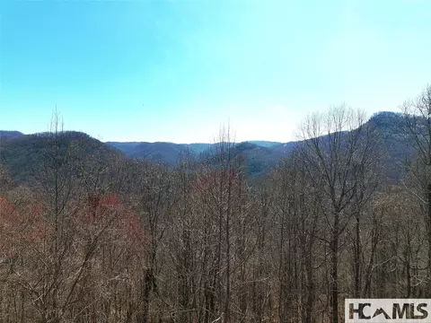 58 Waterdance Dr, Cullowhee, NC 28723 photo 2