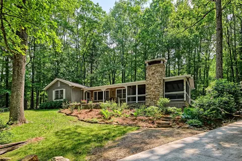662 Gana Sita Cir, Cashiers, NC 28717