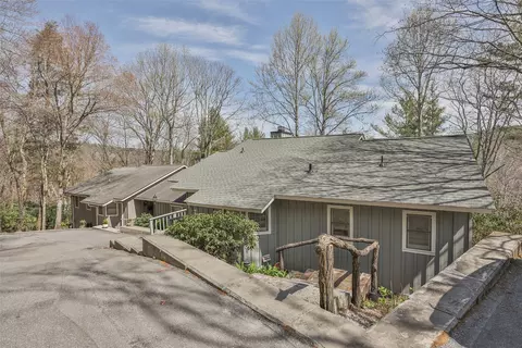 50 Ridge Lake Cir, Highlands, NC 28741