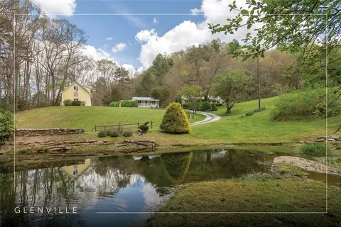 327 Lakeside Circle Dr, Glenville, NC 28736