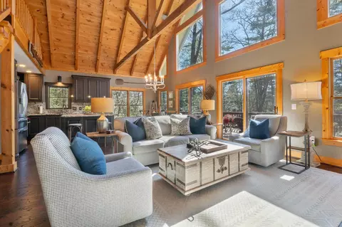 69 Holt Cottage Ln, Highlands, NC 28741