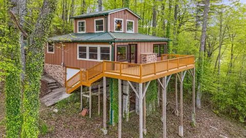 220 Roads End Rdg, Cullowhee, NC 28723 photo 1