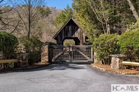 90 Jones Hollow Rd 28723, Cullowhee, NC 28723 photo 4