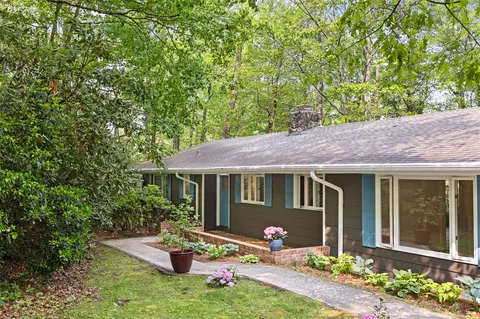 66 Hemlock Ln, Highlands, NC 28741