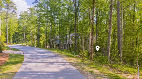 4 Runner Oak Lane, Cashiers, NC 28717