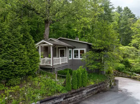 71 Bustle Ln, Cashiers, NC 28717