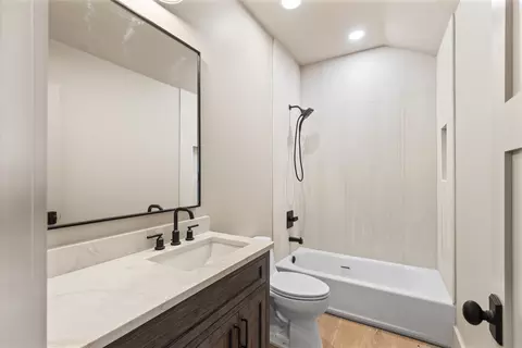 Bath - 15 Eagle Crest Trl, Highlands, NC 28741 photo 6 of 18