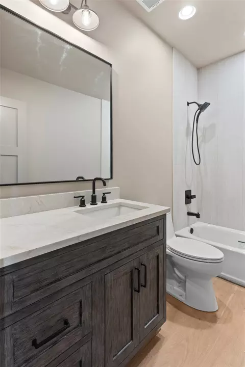 Bath - 15 Eagle Crest Trl, Highlands, NC 28741 photo 7 of 18