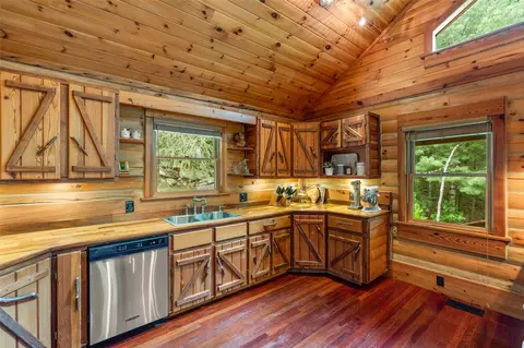 696 Strawberry Hill Rd, Cullowhee, NC 28723 photo 22