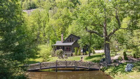 58 Little Pond Ln, Cashiers, NC 28717