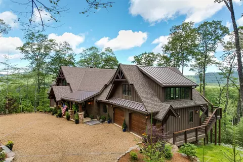 281 High Cliffs Rd, Cashiers, NC 28717