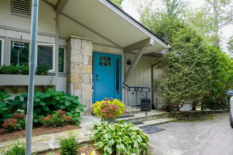 695 Whiteside Mountain Rd, Highlands, NC 28741 photo 2