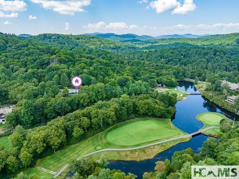 80 Ridge Lake Cir, Highlands, NC 28741