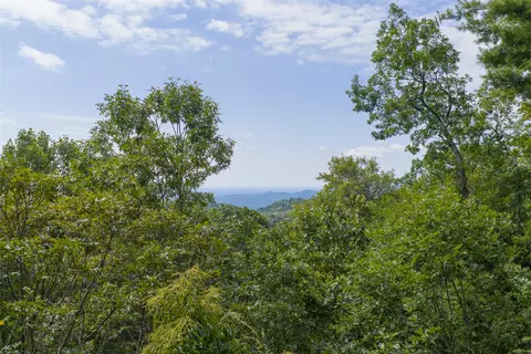 973 Highgate Rd, Highlands, NC 28741