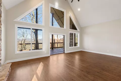 Living - 401 Windy Gap Ln, Sapphire, NC 28774 photo 6 of 13