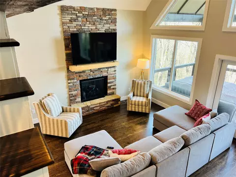 Living - 401 Windy Gap Ln, Sapphire, NC 28774 photo 3 of 13