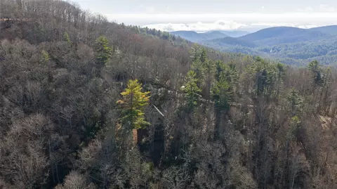 View/Area - 401 Windy Gap Ln, Sapphire, NC 28774 photo 1 of 4