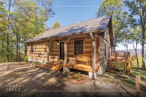 1505 Rye Mountain Dr, Glenville, NC 28736