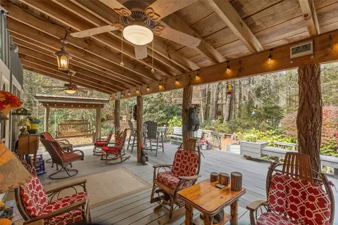11 Sky Ranch Ln, Cashiers, NC 28717
