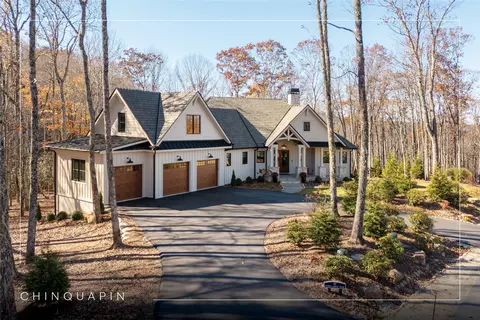 47 Noble Crest Trl, Glenville, NC 28736