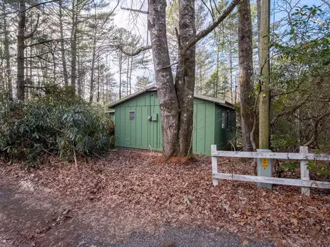 48 Squirrel Ln, Sapphire, NC 28774 photo 4