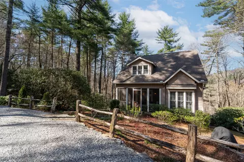 53 Rockytop Dr, Cashiers, NC 28717