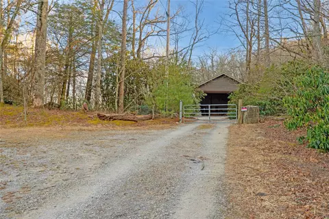3816 Dillard Rd, Highlands, NC 28741