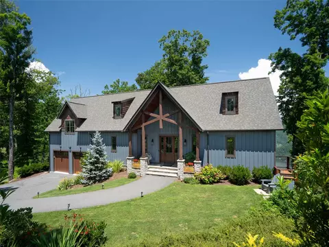 1839 Grandview Dr, Tuckasegee, NC 28783