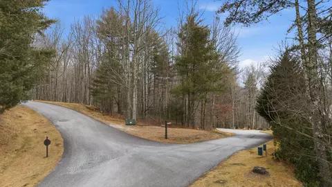 14 Trellis Ln, Cullowhee, NC 28723 photo 2