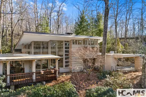 4 Woodland Ln, Highlands, NC 28741