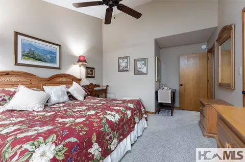 Bedroom - 142 Eagle Ridge Rd #2304, Sapphire, NC 28774 photo 4 of 4