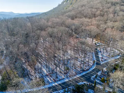 155 Windrush Trl, Highlands, NC 28741 photo 3
