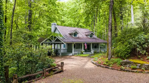 137 Rushing Brook Ln, Glenville, NC 28736