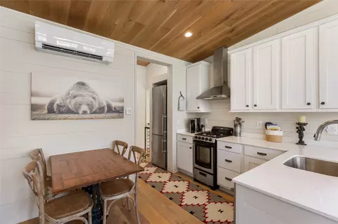Kitchen - 111 Moonstone Loop, Highlands, NC 28741 photo 1 of 5