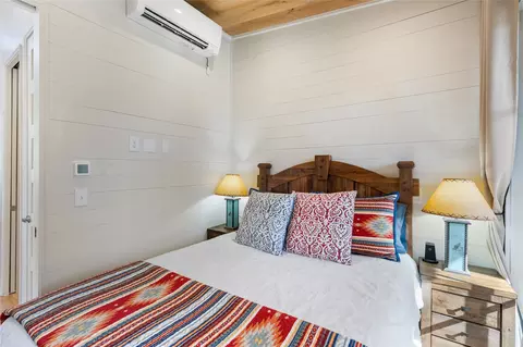 Bedroom - 111 Moonstone Loop, Highlands, NC 28741 photo 2 of 7