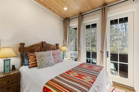 Bedroom - 111 Moonstone Loop, Highlands, NC 28741 photo 1 of 7